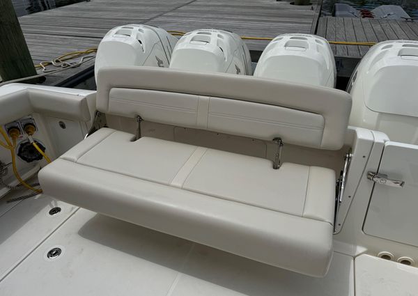 Boston Whaler 380 Realm image