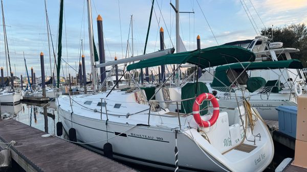 Beneteau 393 