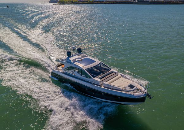 Azimut 55S image