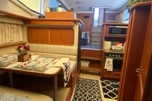 Carver MOTORYACHT image
