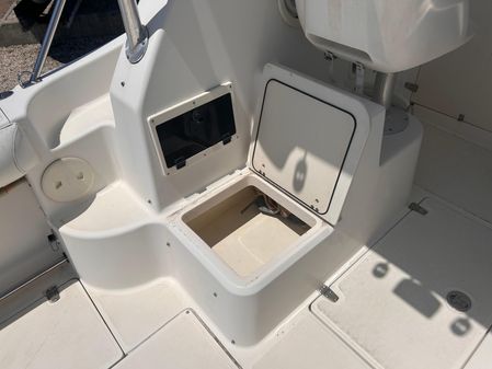 Boston Whaler 255 Conquest image