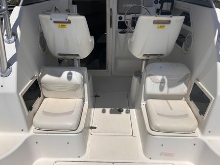 Boston Whaler 255 Conquest image