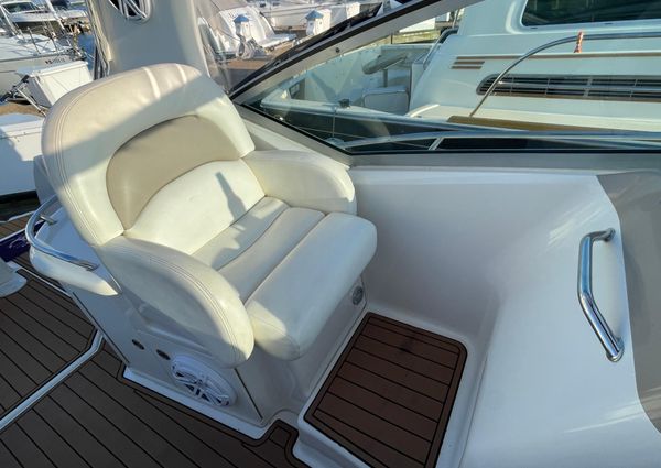 Sea Ray 340 Sundancer image