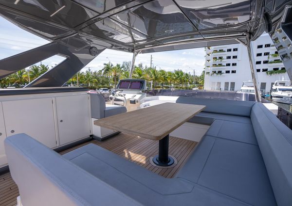 Ferretti Yachts 670 image