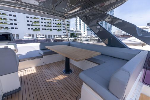 Ferretti Yachts 670 image