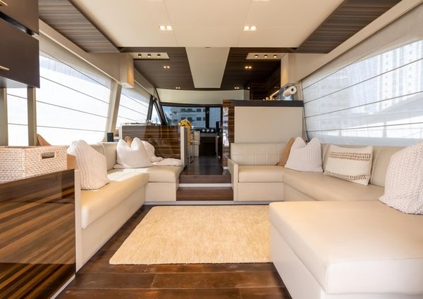 Ferretti Yachts 670 image