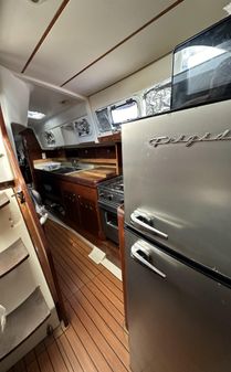 Beneteau Oceanis 40CC image