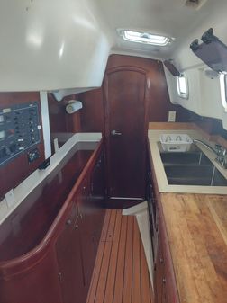 Beneteau Oceanis 40CC image