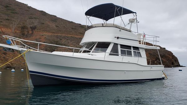 Mainship 350 Trawler