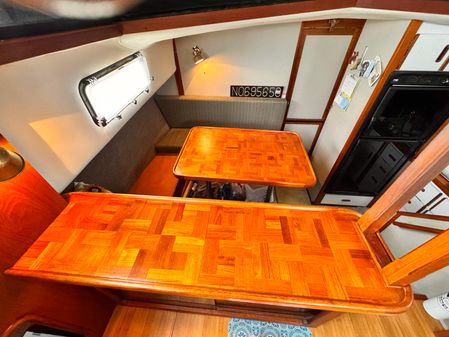 Carver 3607-AFT-CABIN-MOTORYACHT image