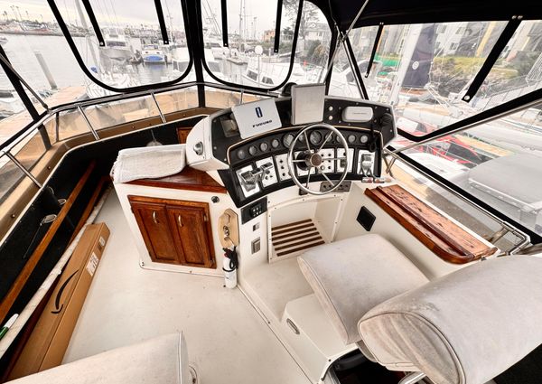 Carver 3607-AFT-CABIN-MOTORYACHT image