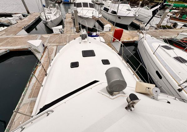 Carver 3607-AFT-CABIN-MOTORYACHT image