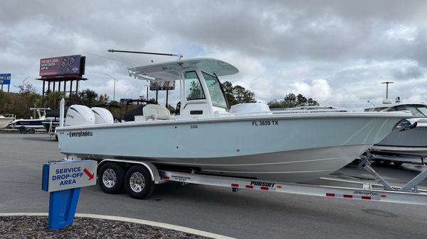 Everglades 273 Center Console 