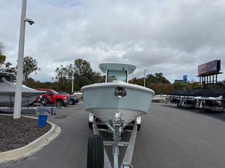 Everglades 273 Center Console image