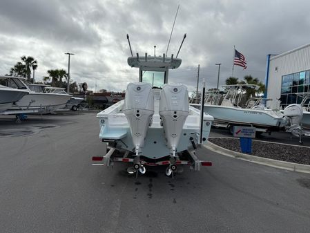 Everglades 273 Center Console image