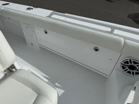 Everglades 273 Center Console image