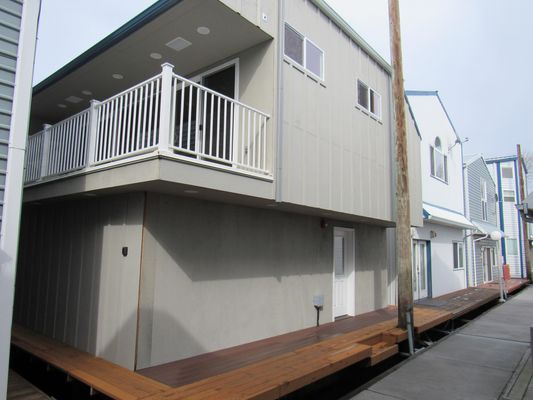 Custom Boathouse - main image