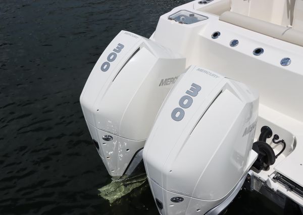 Boston Whaler 280 Outrage image