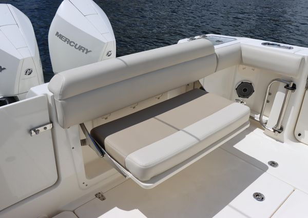 Boston Whaler 280 Outrage image