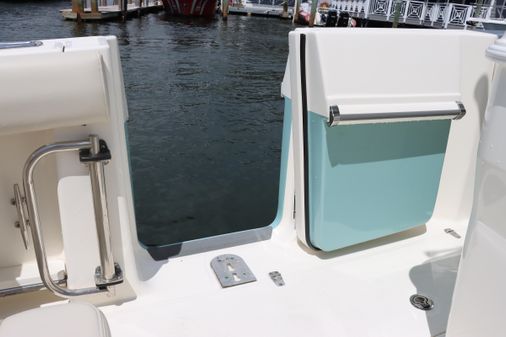 Boston Whaler 280 Outrage image