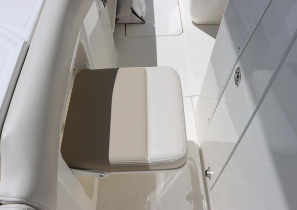 Boston Whaler 280 Outrage image