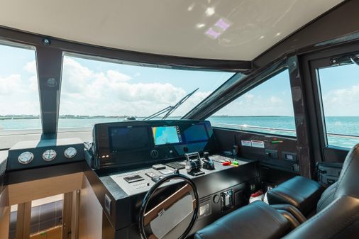 Ferretti Yachts 670 image