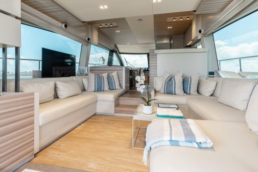 Ferretti Yachts 670 image