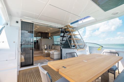 Ferretti Yachts 670 image