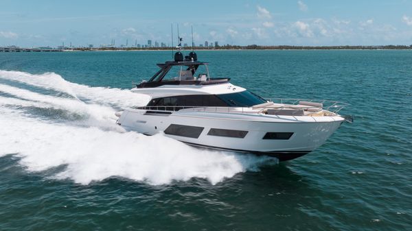 Ferretti Yachts 670 image