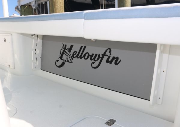 Yellowfin 39-CENTER-CONSOLE image