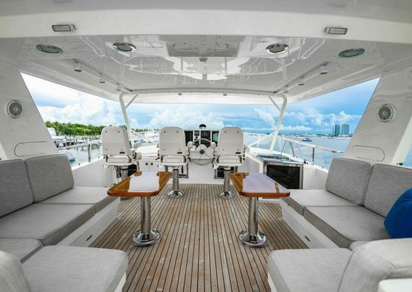 Hunt Yachts 76 Ocean Flybridge image