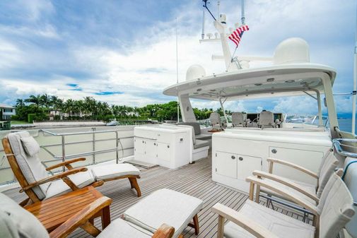 Hunt Yachts 76 Ocean Flybridge image