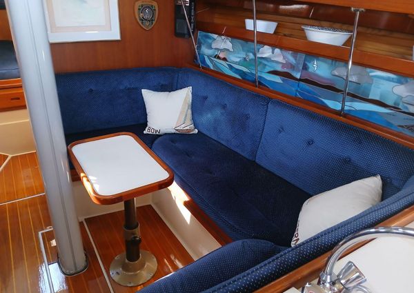 Catalina 34 Sloop image