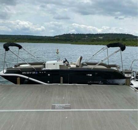 Bayliner Element XR7 image