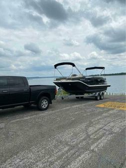 Bayliner Element XR7 image