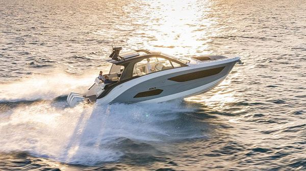 Sea Ray Sundancer 370 OB