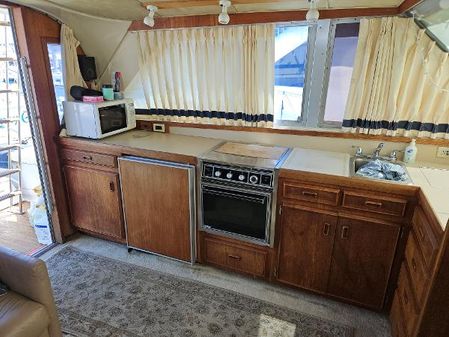 Bertram 35-CONVERTIBLE image