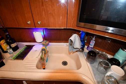 Sea-ray 420-AFT-CABIN image