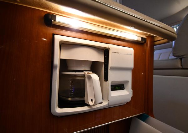 Sea-ray 420-AFT-CABIN image