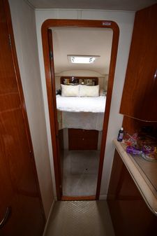 Sea-ray 420-AFT-CABIN image