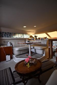 Sea-ray 420-AFT-CABIN image