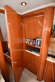 Sea-ray 420-AFT-CABIN image