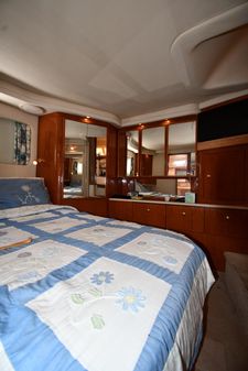 Sea-ray 420-AFT-CABIN image