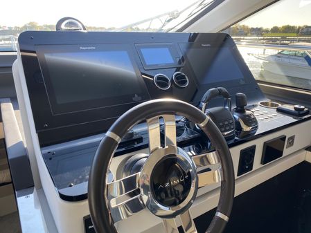 Azimut 60 Flybridge image