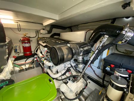 Azimut 60 Flybridge image