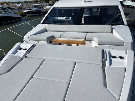 Azimut 60 Flybridge image