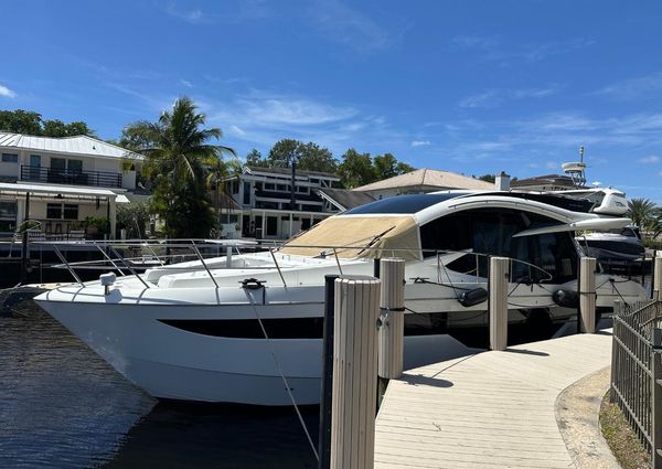 Galeon 510 Sky image