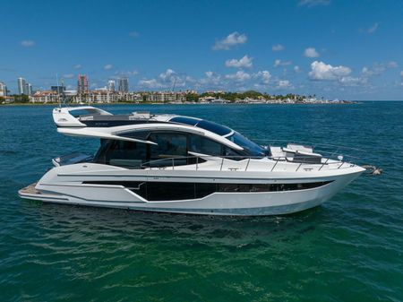 Galeon 510 Sky image