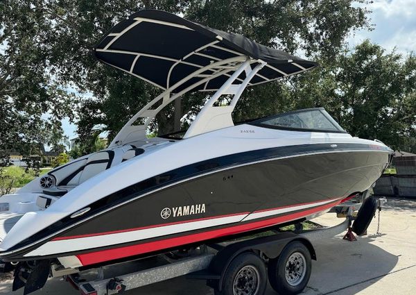 Yamaha-boats 242SE image