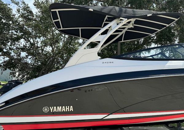 Yamaha-boats 242SE image